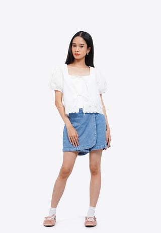 Embroidered Puff Sleeve Blouse