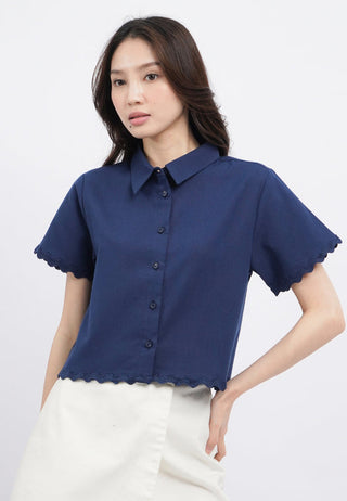 Scallop Trim Short Sleeve Crop Shirt