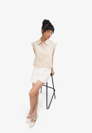 Sleeveless Blouse with Frill Details