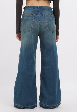 Fit & Flare Washed Jeans