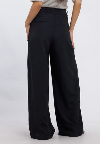 Regular Fit Double Pleated Long Pants
