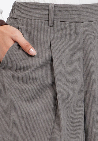 Front Pleats Corduroy Shorts