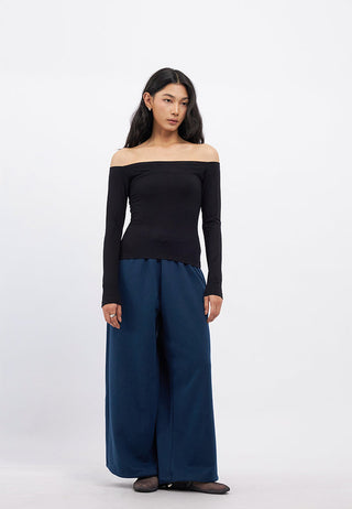 Long Sleeve Off Shoulder Fitted T-Shirt
