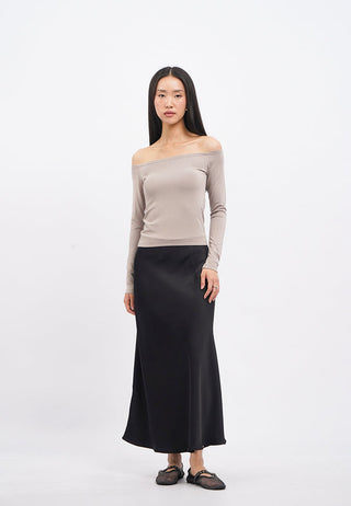 Long Sleeve Off Shoulder Fitted T-Shirt