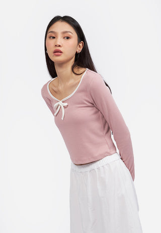 Contast Neck Long Sleeve Top