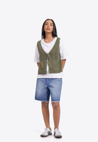 Knit Vest Layered T-Shirt