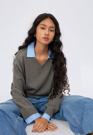 Double Layered Contrast Collar Sweater