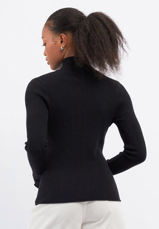 Fitted Snap Button Long Sleeve Top