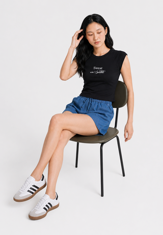 Raglan Sleeve Graphic Crop T-Shirt