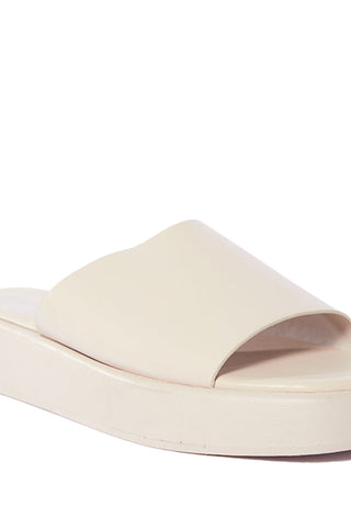 Slip on Sandals Cream