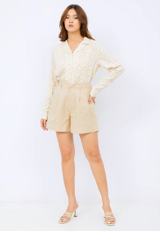 Short Pants with Pleat Details