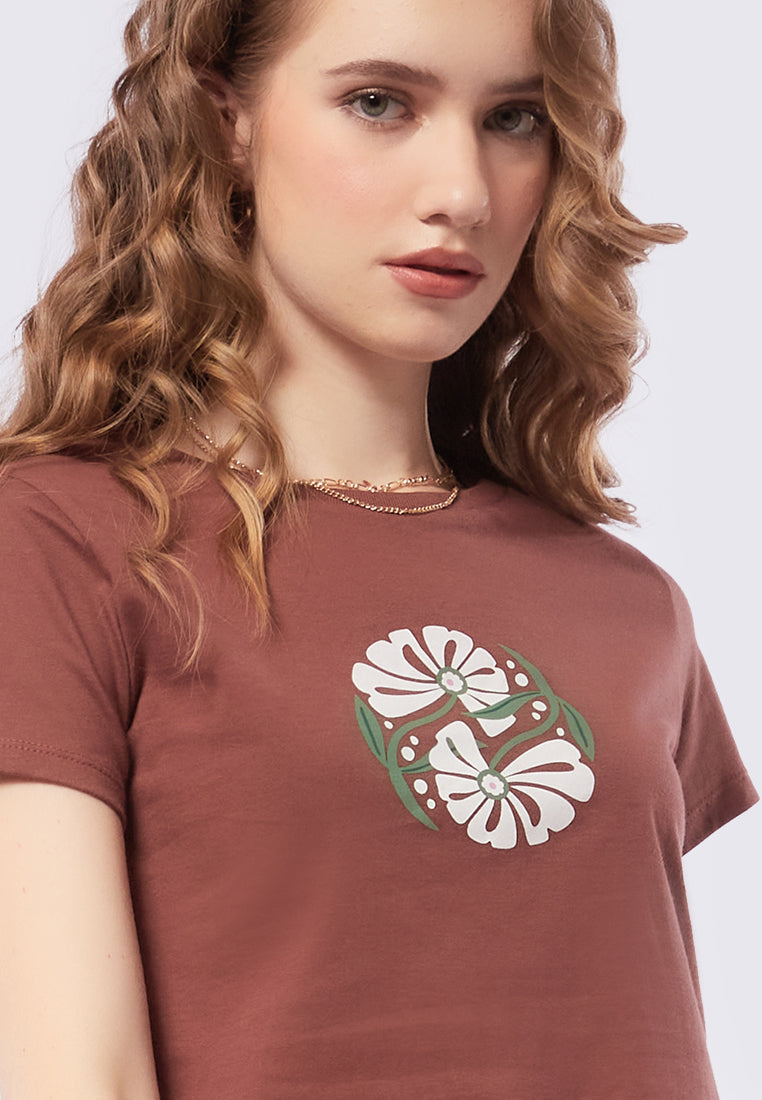Fitted Graphic T-Shirt – COLORBOX - Indonesia